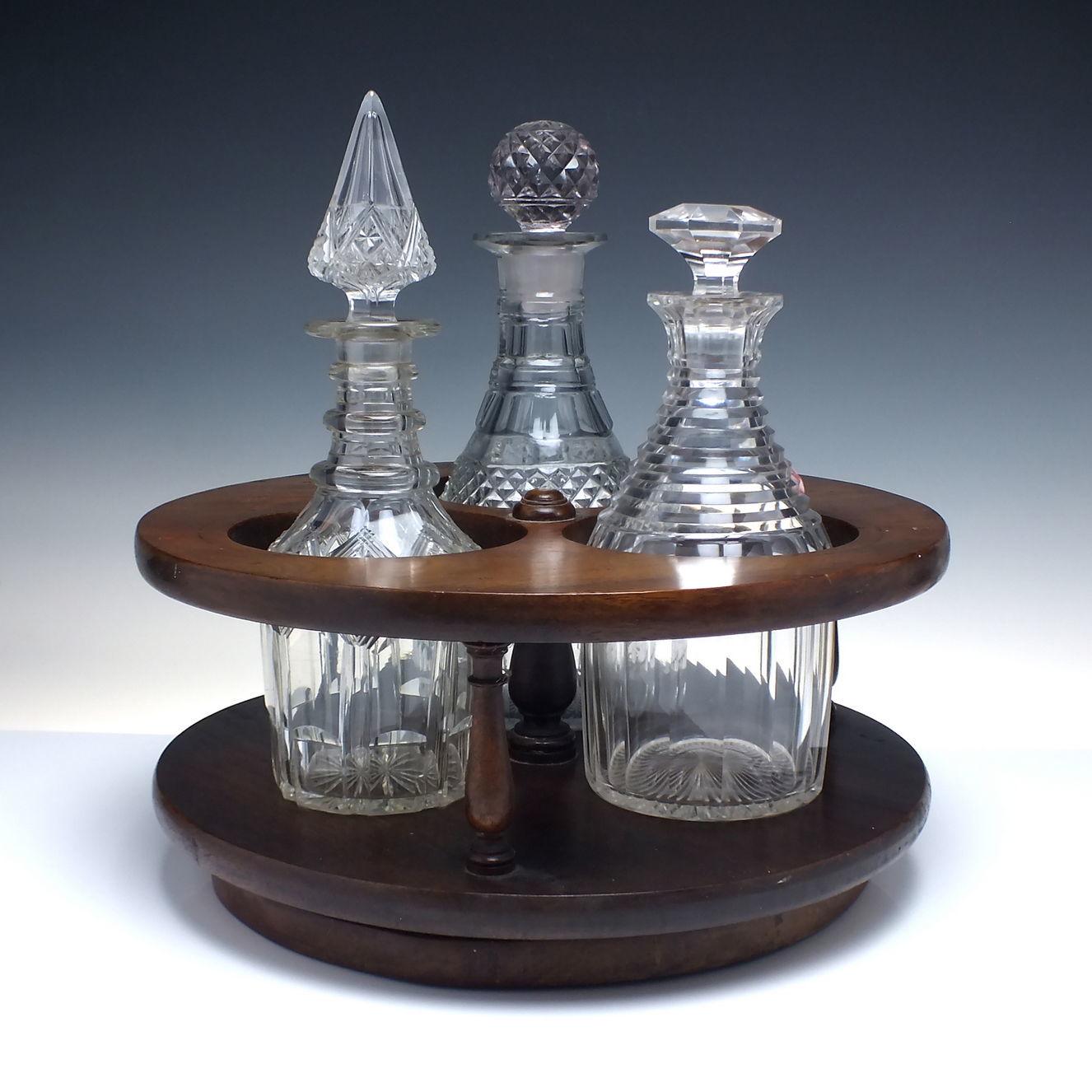 Georgian Mahogany Revolving Lazy Susan Decanter Stand c1760-80