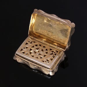 Rare Victorian Silver Vinaigrette by Edward Smith Birmingham 1856