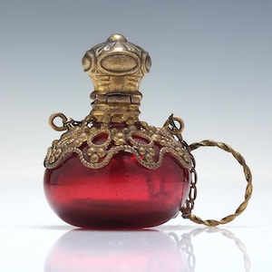 19th Century &quot;Palais Royal&quot; Cranberry French Glass Perfume Bottle c1880