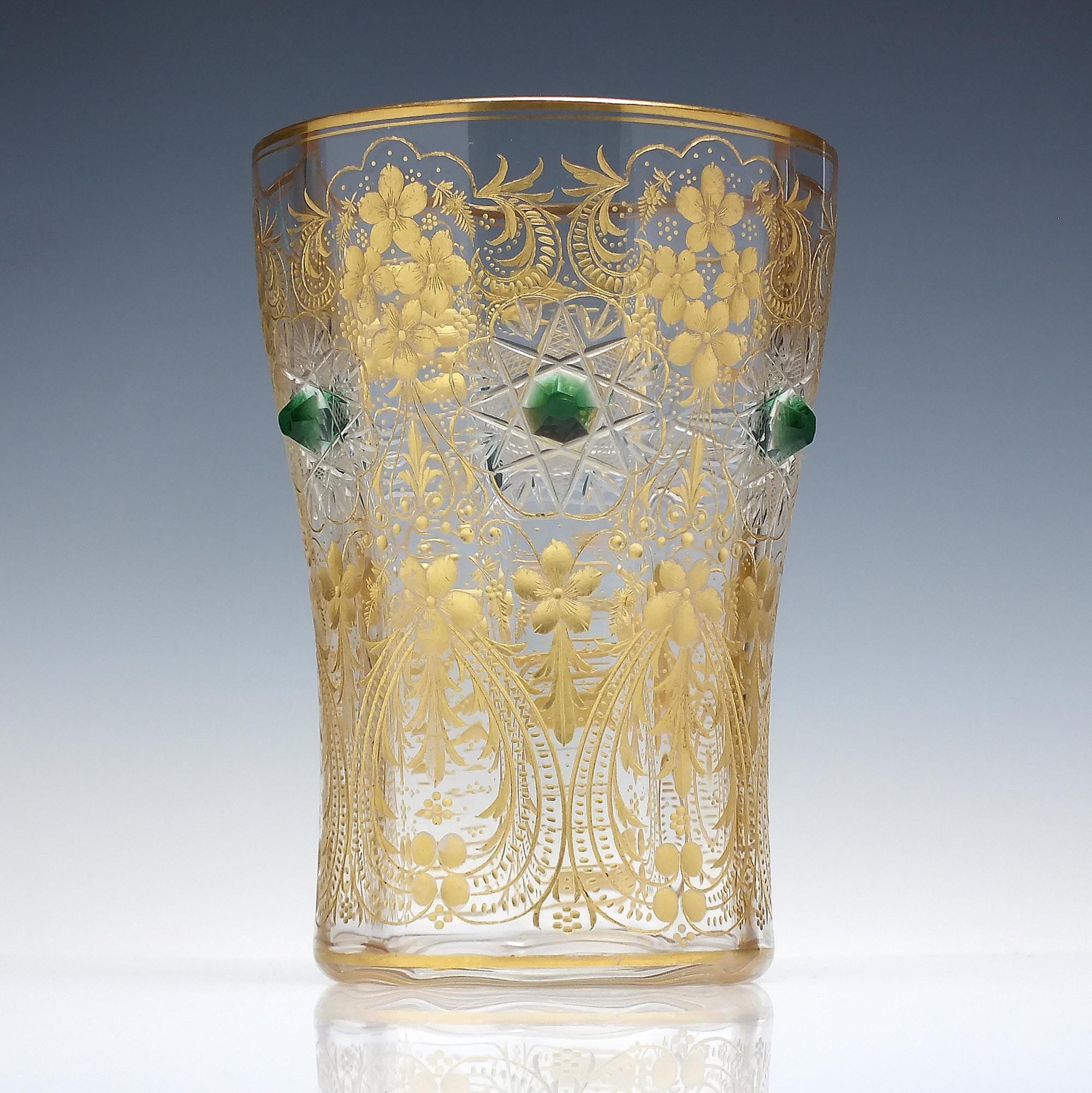 19 世紀の傑出した彫刻と金箔を施したガラスの花瓶 (1880 年頃) - Etsy