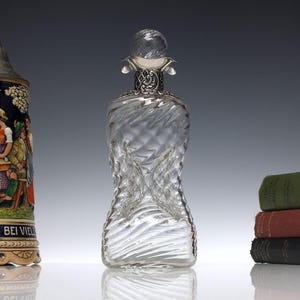 Viktorianische Silber Top Wrythen Moulded Cluck Cluck Glaskaraffe c1900