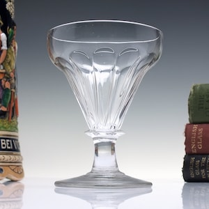 Georgian Pan Top Glass Rummer c1820