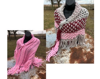 Hand woven alpaca shawl with fringe. 20% Alpaca  plus Acrylic. Chunky yarn. FREE SHIPPING