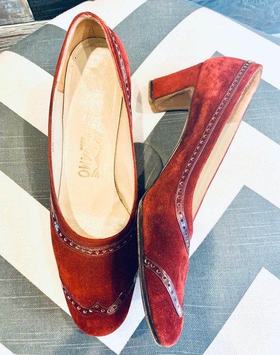 VTG 80s Ferragamo Ruby Suede Spectator pumps sz 8.