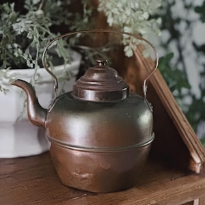 Vintage Copper Teapot/Watering Can/Farmhouse/Cottage Kitchen/Retro Kitchen