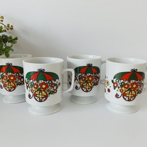 Set van 4 vintage mokken op voetstuk met bloemenkar/gemaakt in Japan/midden van de eeuw/retrokeuken
