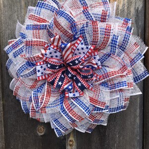 Patriotic flower wreath, sunflower pattern, red white blue flower, Memorial Day, July 4th, Veterans Day, beautiful front door wreath,