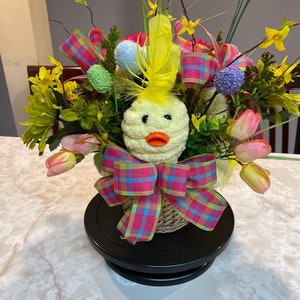 Easter basket, Easter centerpiece, Easter flower arrangement, Easter decor, Easter decoration