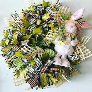 EASTER BUNNY WREATH, Easter wreath, green & white poly burlap wreath, front door decor, spring wreath, Easter bunny wreath front door wreath