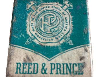 Vintage Reed & Prince Wood Screw Box With Screws Worcester Massachusetts Hardware Advertising