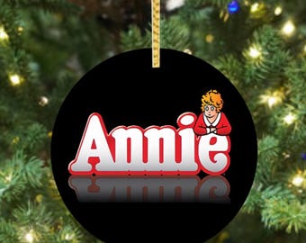 Annie - Adorno navideño de cerámica Broadway
