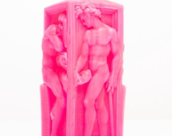 男性像彫刻ピラーキャンドル - ピンク