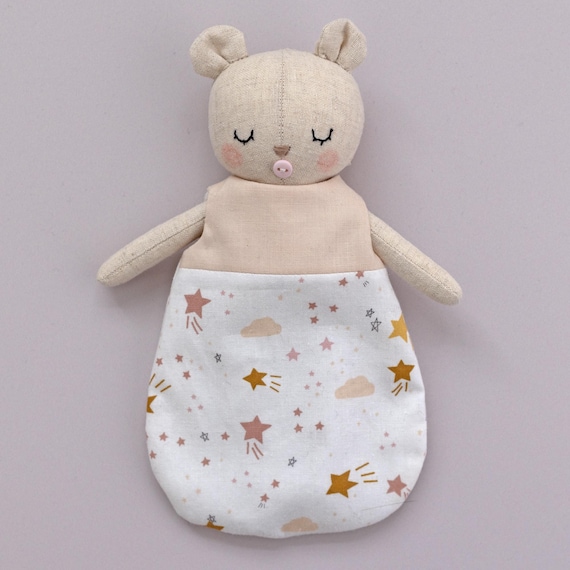 ベビーテディベアの縫製パターンPDF - クマやパンダの布人形