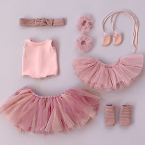 Modello di cucito PDF per vestiti per bambole ballerina - crea un body da balletto e un tutù per una bambola di peluche Studio Seren - regalo per bambina / regalo fatto a mano