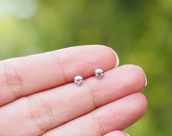 Tiny Alien Earrings, UFO earrings, Astrology Earrings, Tiny Earrings / SD11