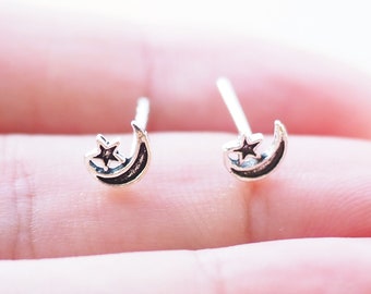 Silver Moon and Star stud Earrings Tiny Star Earrings Eclipse Tiny celestial stud earrings / SD355