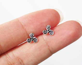 Sterling silver Triskelion stud Earrings, Triskele Jewelry, Irish Ancient Celtic Spiral Earrings / SK197