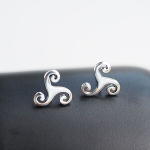 10 mm Sterling silver Triskelion Earrings, Triple Spiral Earrings, Trinity Celtic Earrings Viking Jewelry / TB12