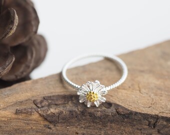 Daisy Flower Ring Size US5-8 Stacking Ring Twisted Band Flower Ring Minimalist Ring Gift for her Dainty Ring Sterling Silver / HR31