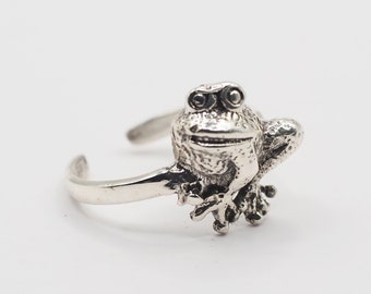 925 Sterling Silver Frog Toe ring, Cute Frog Ring, Toad ring, Little finger Ring, Unique Ring, Wetland jewelry /TO51