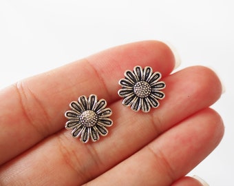 Big Daisy stud Earrings Sterling silver Flower earrings Gift for mom /SK275