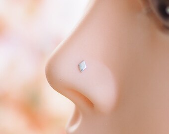 Diamond shape Nose Stud,  Trapezoid fish tail nose stud, Dainty Nose jewelry, 24G, Bend it yourself / Z11