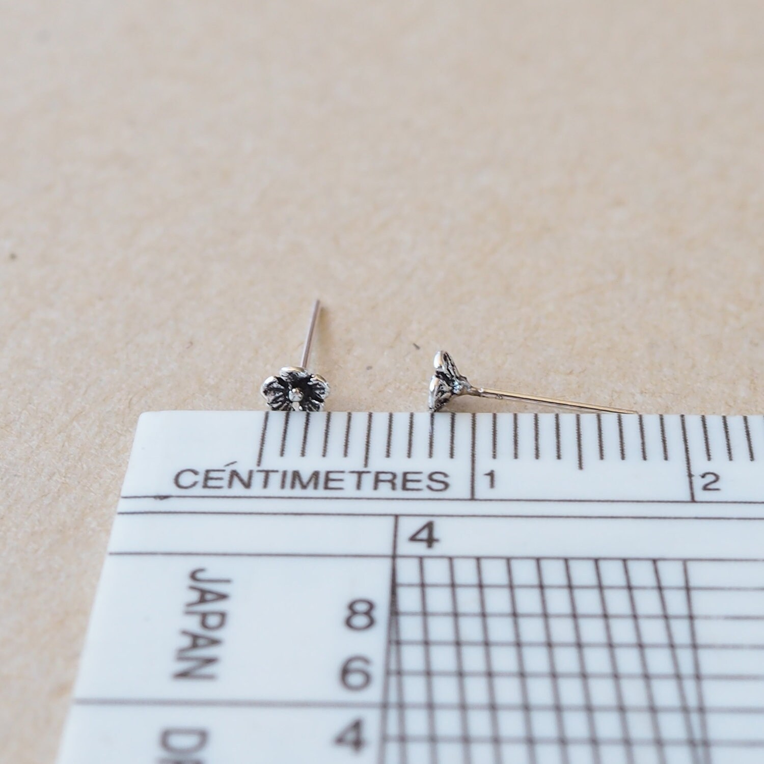 3 Mm Flower Fishtail Nose Stud Jasmine Flower Nose Stud Dainty Etsy