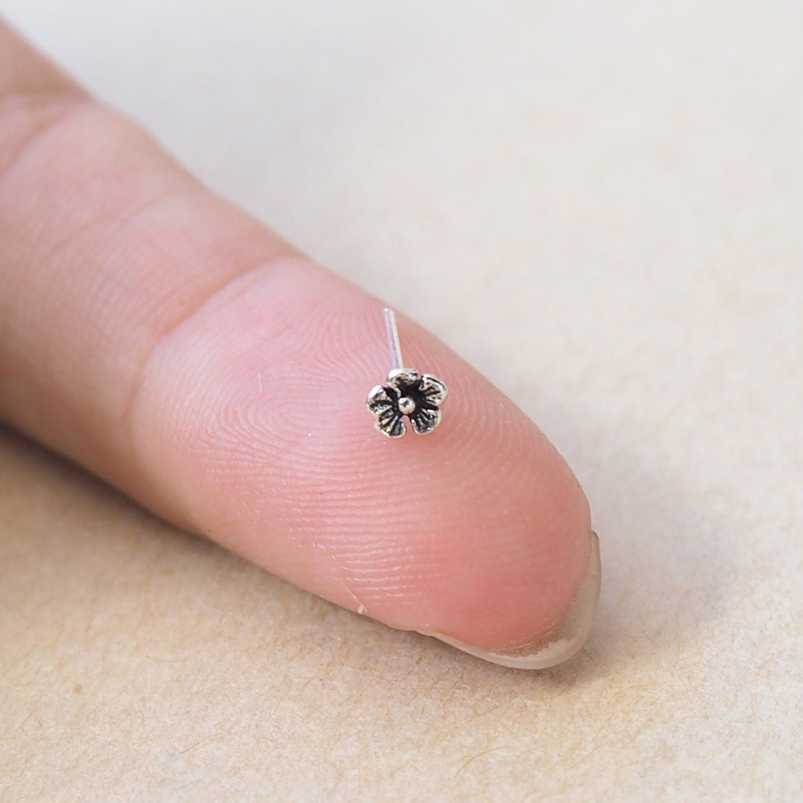 3 Mm Flower Fishtail Nose Stud Jasmine Flower Nose Stud Dainty Etsy