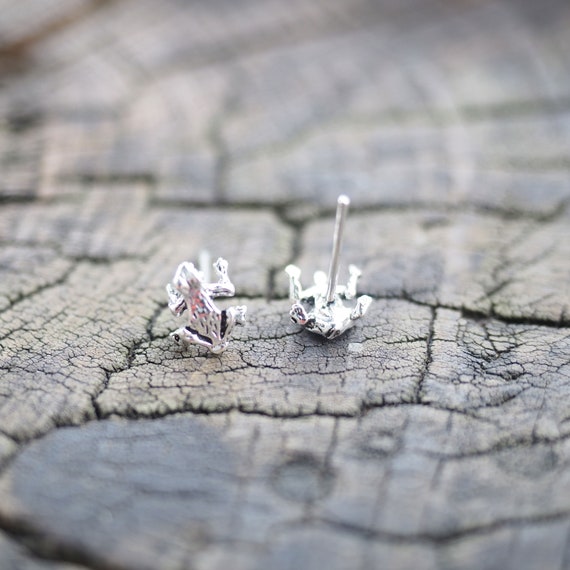 Grey frog jewelry clearance