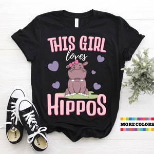 Niedliches Nilpferd-T-Shirt Lustiges Mädchen, das Flusspferde liebt Shirt Nilpferd Fans Tierliebhaber Kostüm Geschenk Afrikanische Tiere Geburtstagsgeschenk T-Shirts