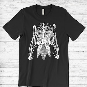 Retro Bats Lover T-shirt, Vintage Spooky Night Bat Birthday Gift Tshirt, Gothic Nocturnal Cave Animals Fan Party Present Youth Tee Shirts
