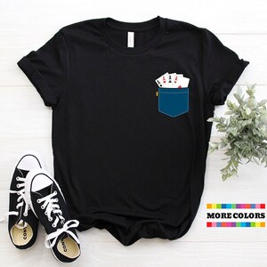 Camiseta divertida para amantes del póquer, regalo de cumpleaños con juego de cartas retro, camiseta de juegos de azar con ganador de la suerte del casino, regalo de fiesta con as, rey y reina