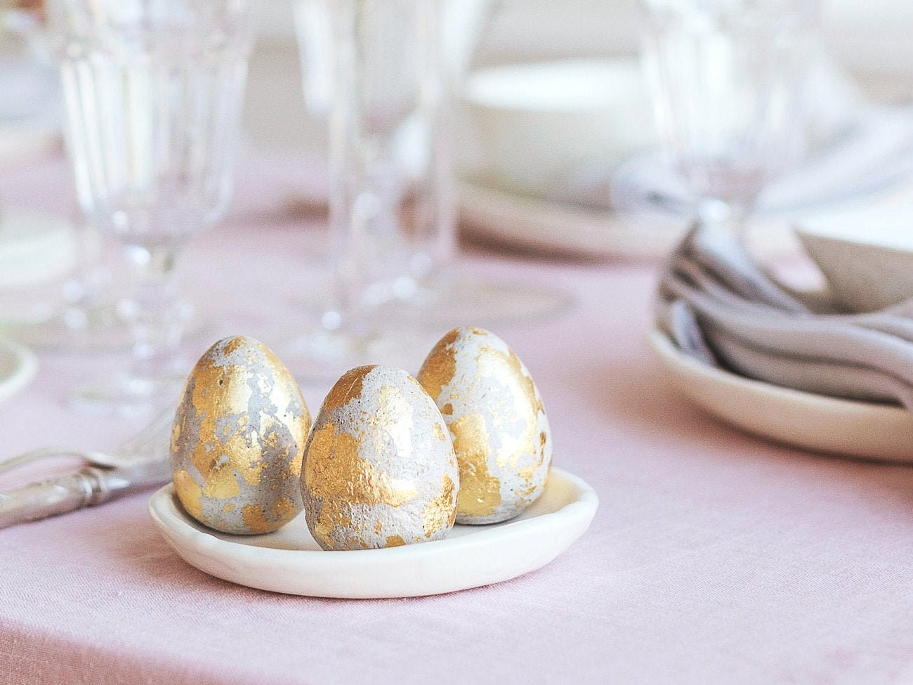 Kit de Diy Pâques avec L'oeuf en Béton et L'ensemble Feuille Couleur d'or 6