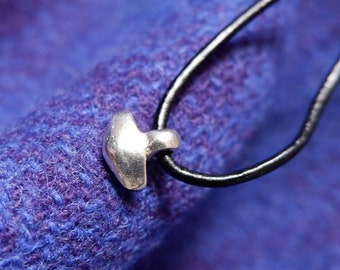 Tiny Lake Lagoda Mjolnir/ Thors Hammer in Sterling silver