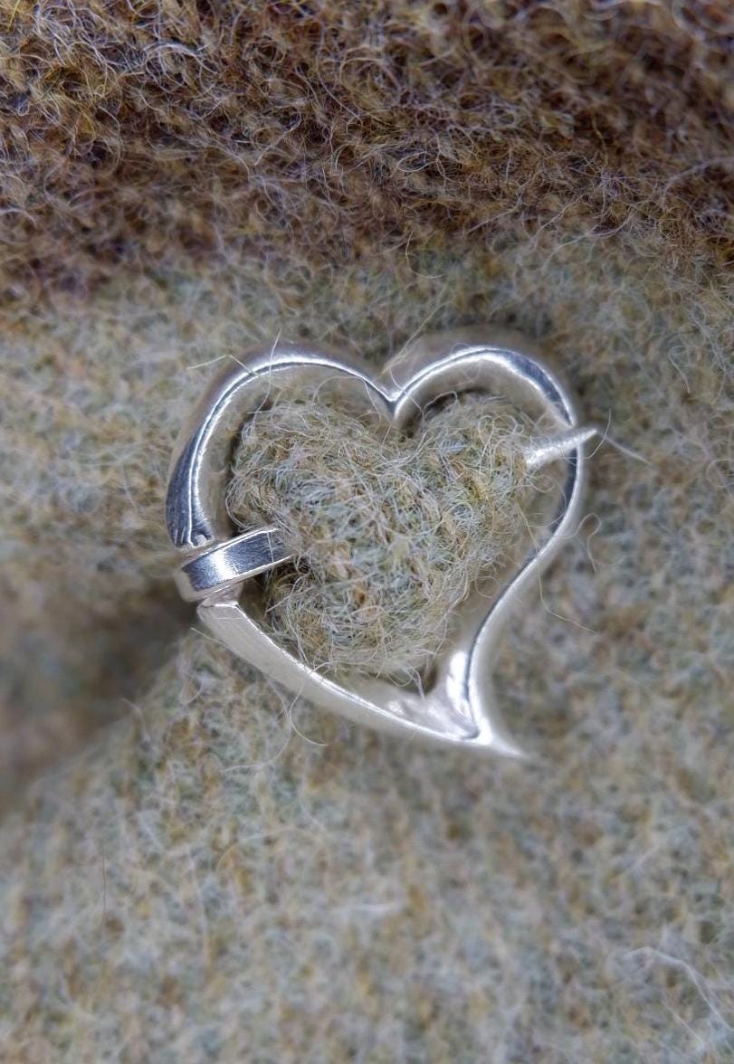 Luckenbooth Brooch - Etsy