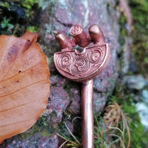 Norrie's law Pictish Hand Pin