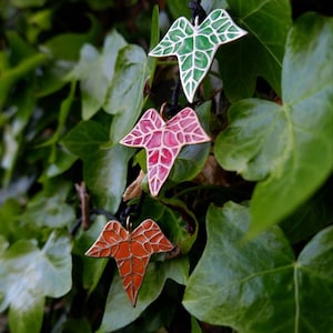 Ivy Leaf Pendant with enamel