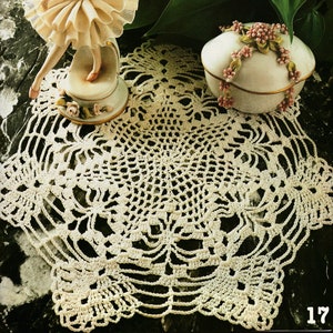 Stern Häkeldeckchen Anleitung Kleines Spitzendeckchen Tischdecke Tischset Häkelgraphik PDF in deutsch und englisch