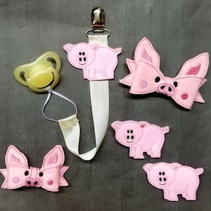 Pig Hair Clip-Pig pacifier clip-Pig gift-birthday gift-baby shower gift-pig hair bows-gift for daughter-Christmas gift
