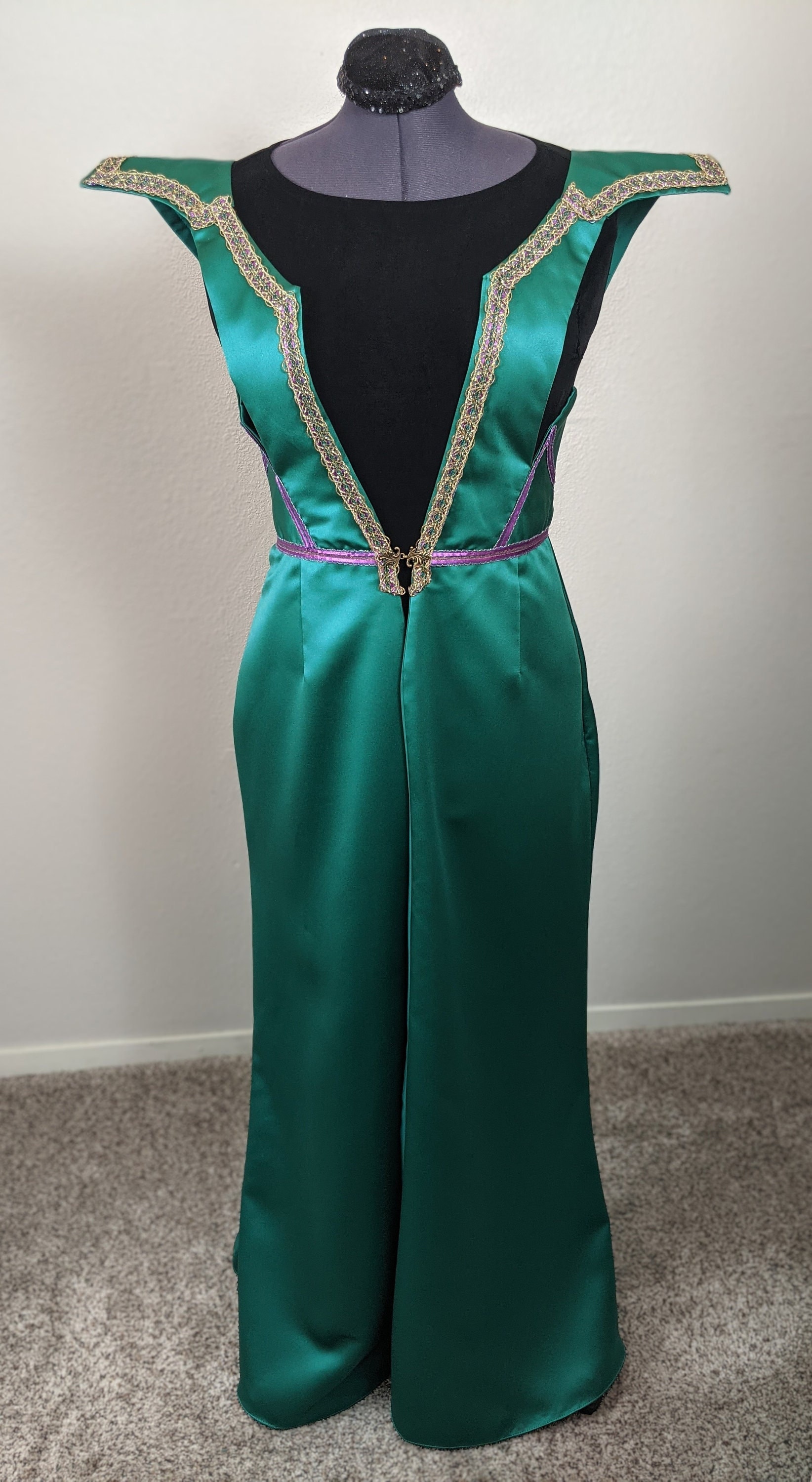 slim fit dress slacks Mikado Green Drop Shoulder Long Dress by Alberta Ferretti – Elilhaam main image 0