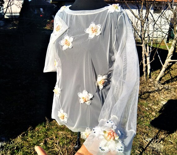 Blusas transparentes con flores hotsell
