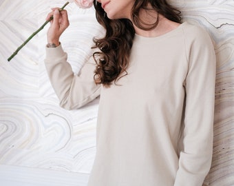 Sweatshirt SAURA from 100% knit cotton. Loungewear & Sleepwear. Sustainably made soft shirt. Minimalist beige sweatshirt. Made in USA