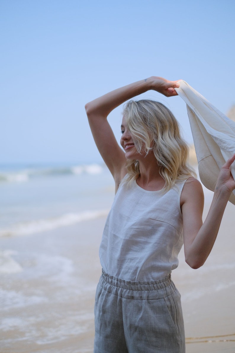 sandara, linen t-shirt, sustainable top, linen top usa, linen tank top, linen sleeveless top, linen t-shirt women, linen blouse women, white black linen tank top, linen peach tank top, basic linen blouse, relaxed fit shirt, minimalist top