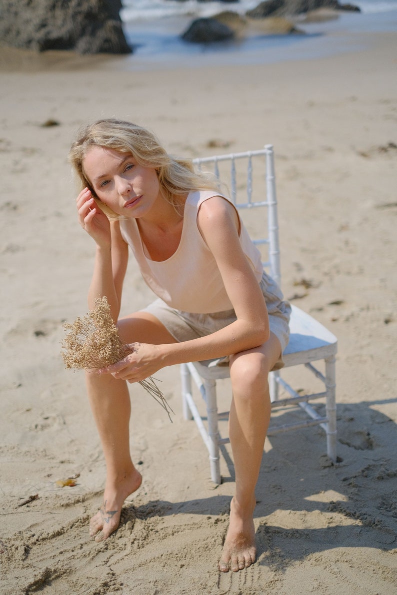 sandara, linen t-shirt, sustainable top, linen top usa, linen tank top, linen sleeveless top, linen t-shirt women, linen blouse women, white black linen tank top, linen peach tank top, basic linen blouse, relaxed fit shirt, minimalist top