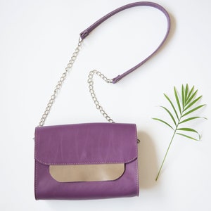 Small purple purse, chain strap crossbody bag, Minimalist bag, Violet shoulder bag,  beige leather cluch purse, modern satchel, summer bag