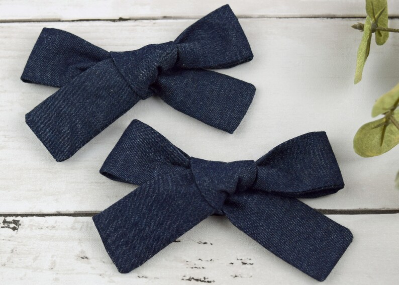 Piggie BowsHair Bow Clips Flowers for Girls Hand Tied Fabric Bow