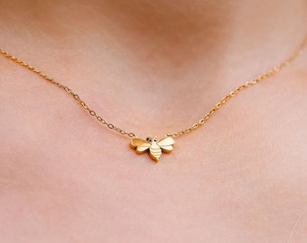 Dainty Gold Bee Necklace, Tiny Bug Naturel lover Charm, Waterproof Chain
