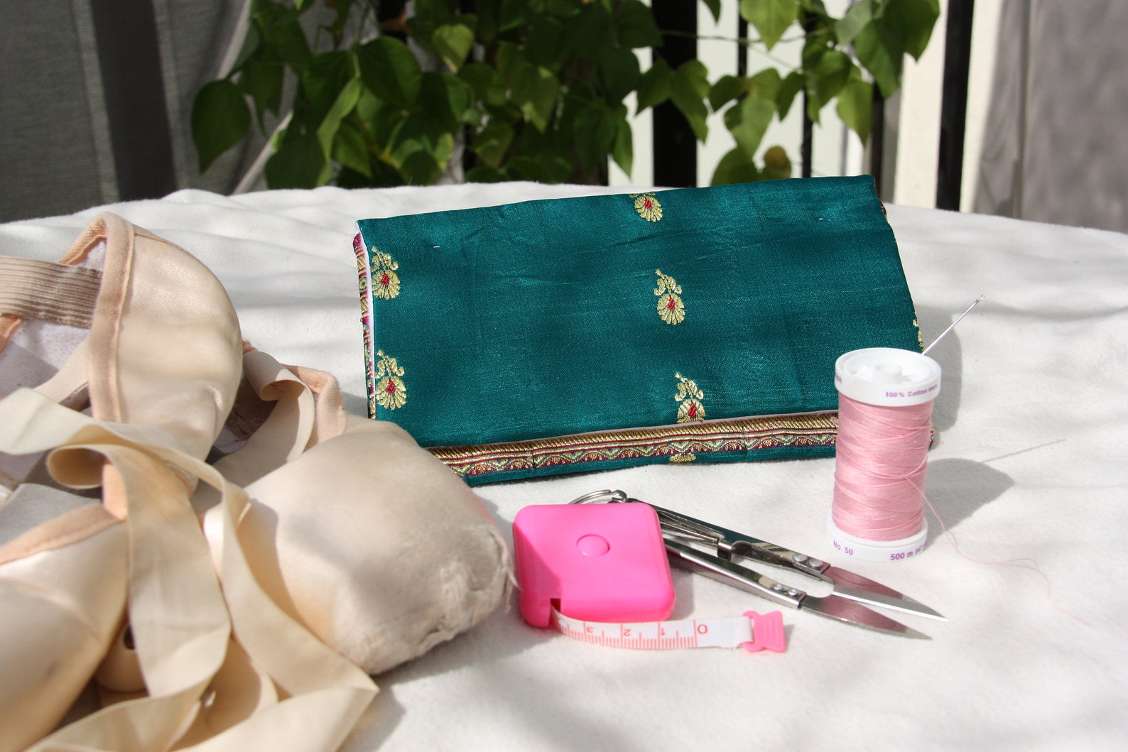 pointe shoe sewing kit, ballet sewing kit, wallet sized elegance