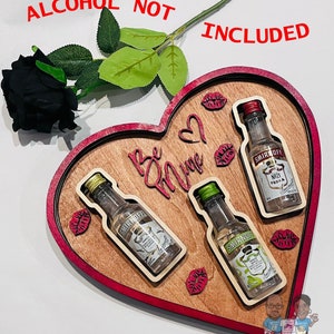 Alcohol Liquor Mini Shooter Wooden Heart Holder 50 ml
