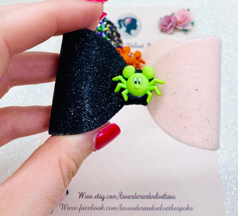 Halloween Glow in the Dark Spider Charm Glitter Hair Bow clips Glow In The Dark Halloween Hair Accessories.